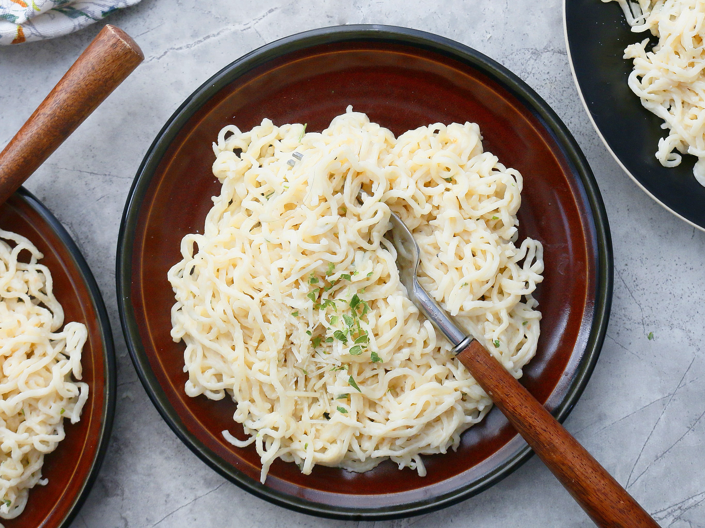 5 Ingredient Ramen Alfredo