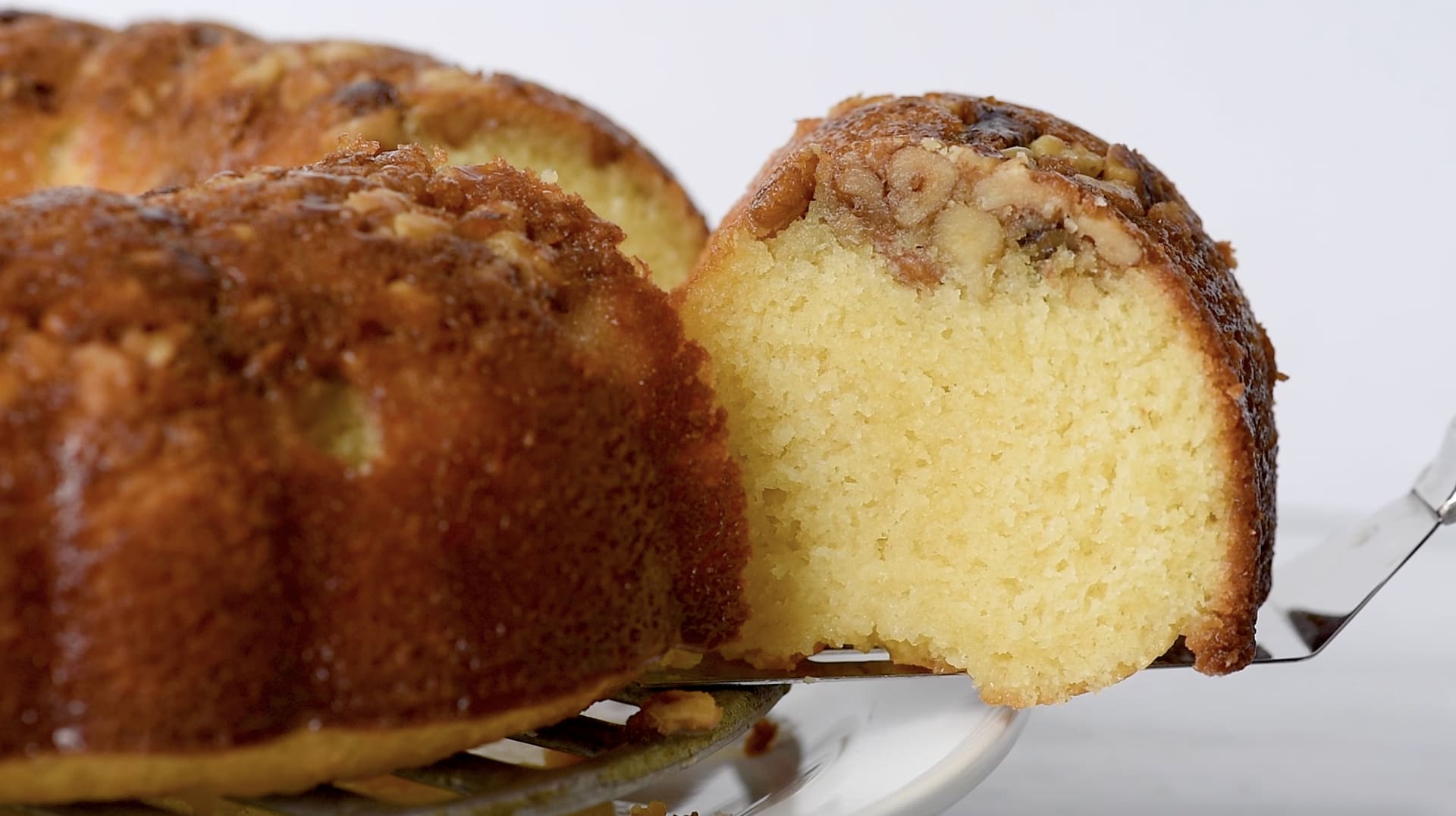 Rum Cake Easy and Delicious - YouTube