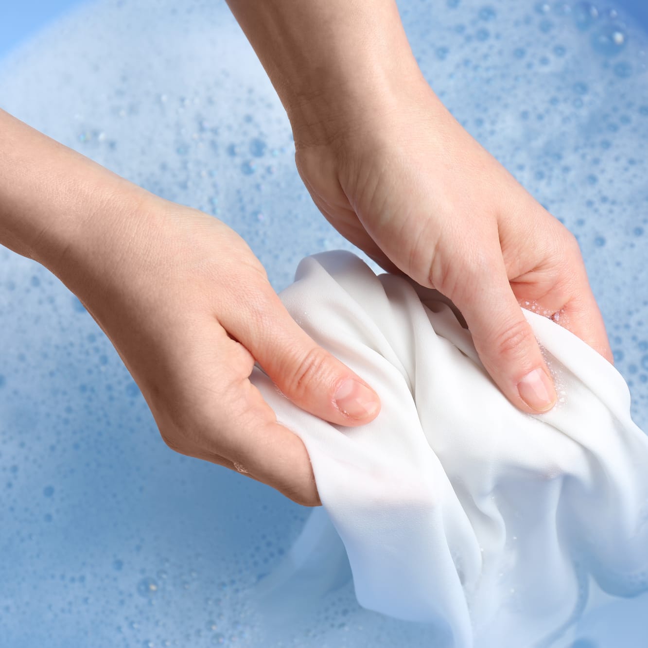 How to Wash Silk Pillow Cases The Socialite s Closet