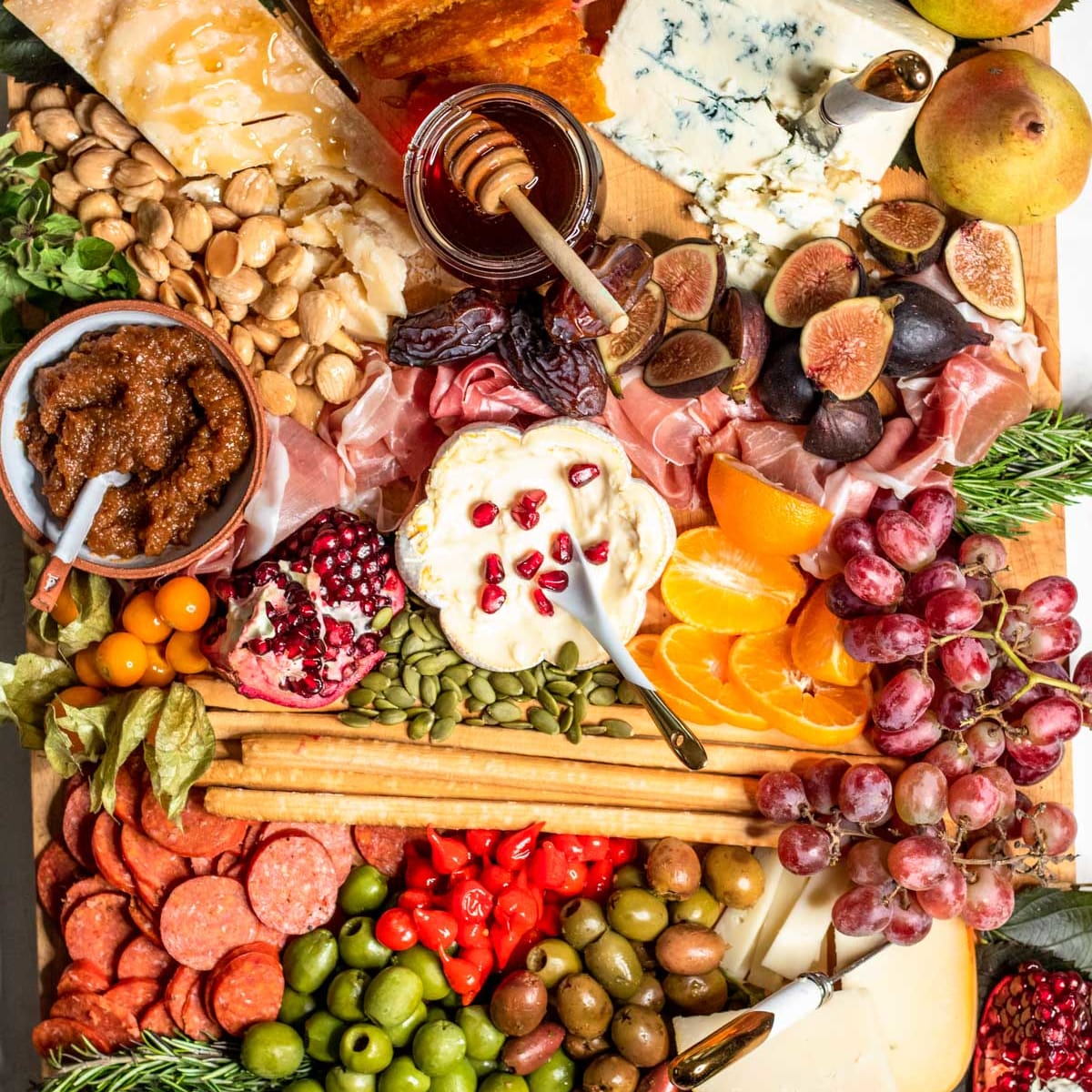 How to Make an Epic Cheese Board - Flavor the Moments