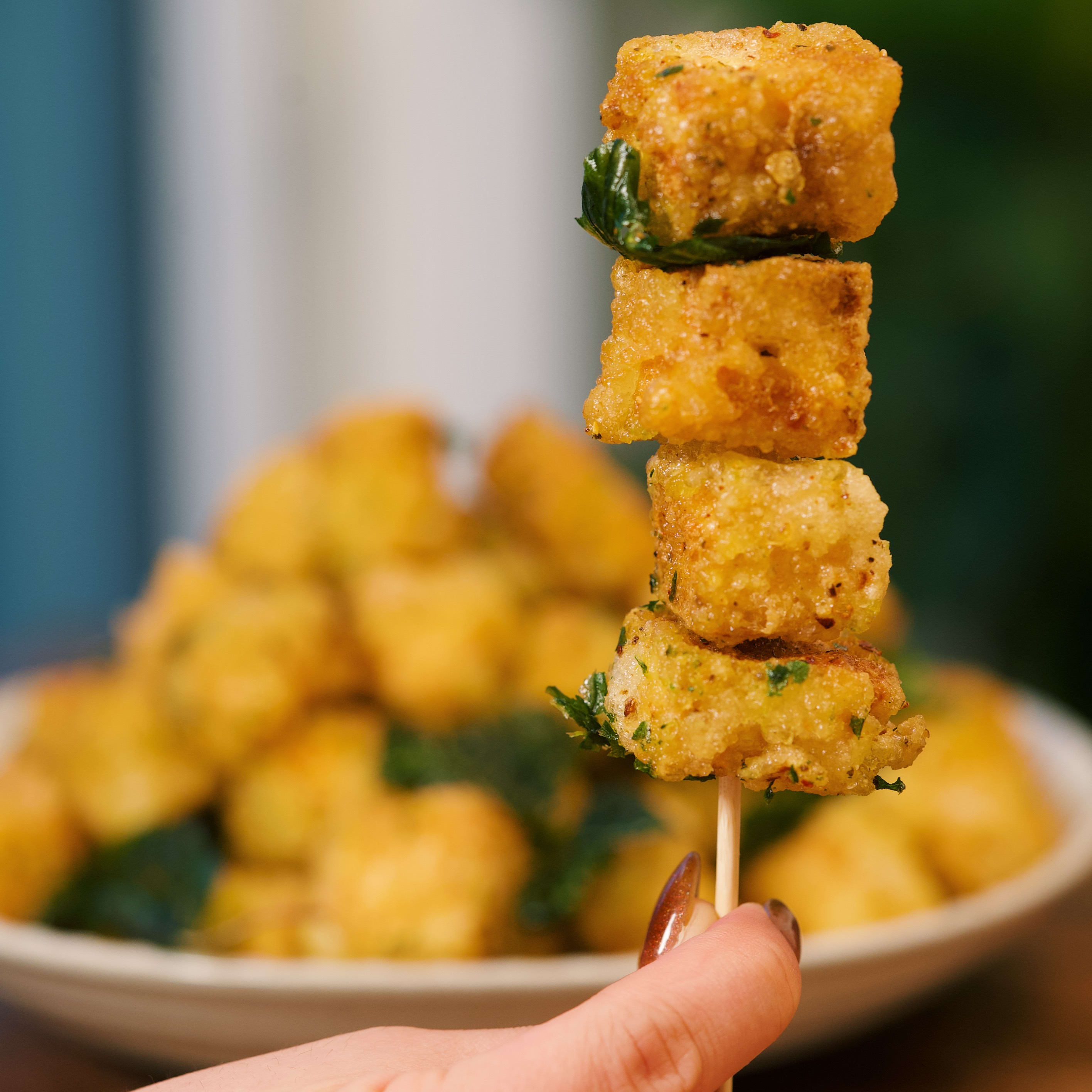 Salt and Pepper Tofu (EXTRA CRISPY!) - Tiffy Cooks