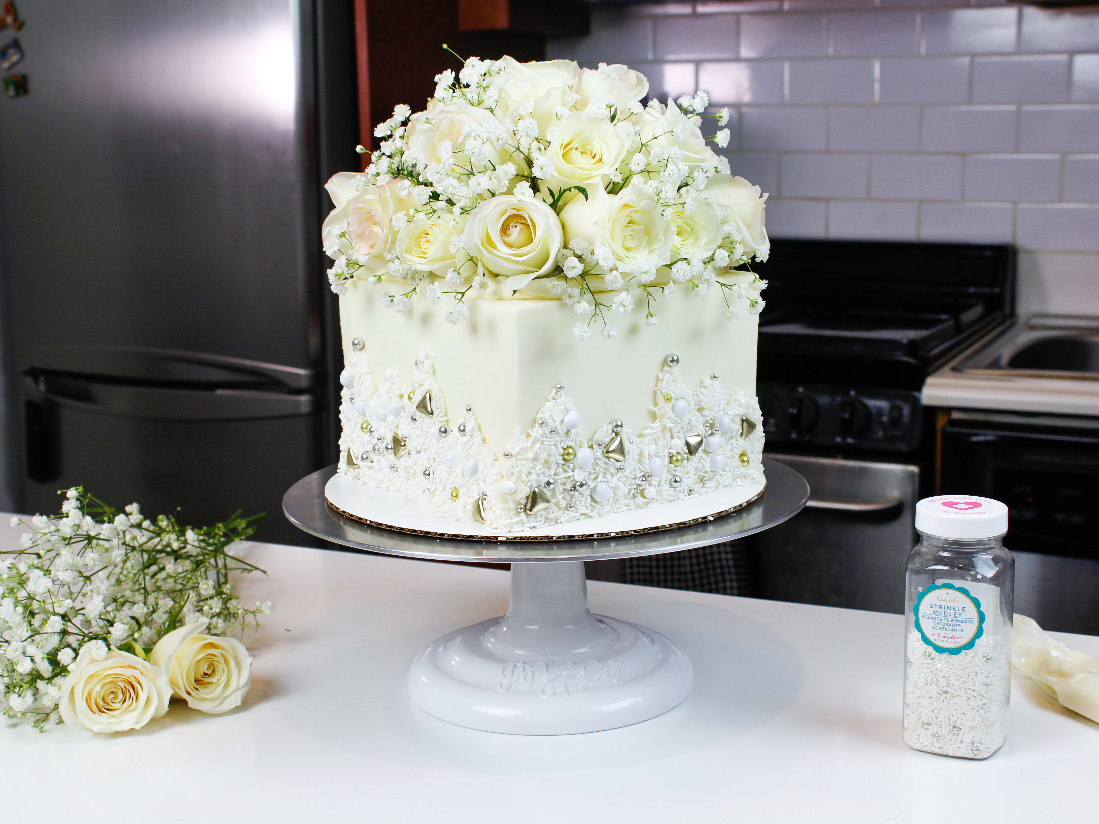 24 White Ivory Cream Rose Leaves edible wedding cake decorations 3 TONES 3 SIZES 