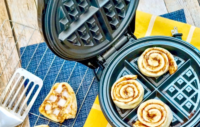 nova cinnamon waffle maker