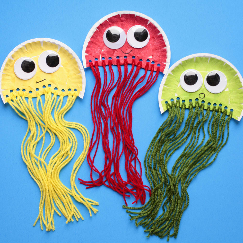 Paper plate jellyfish craft for kids. Summer craft. Ocean / sea animals  craft
