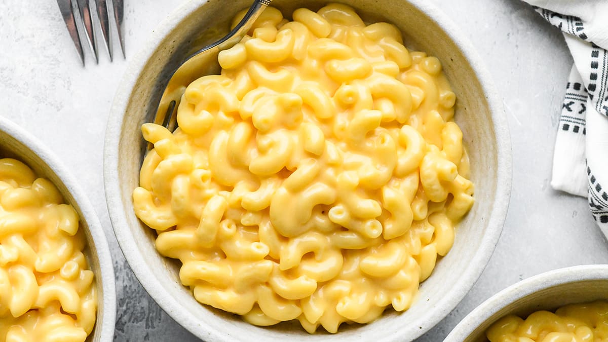 Homemade Mac and Cheese Recipe (with Video)