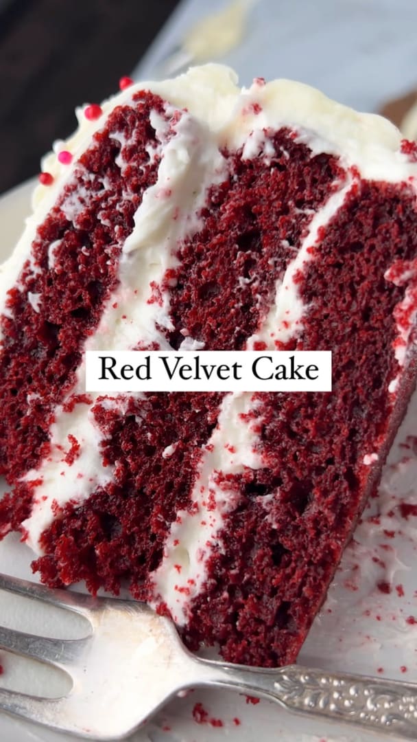 Red Velvet Cake with Cream Cheese Frosting l The Novice Chef