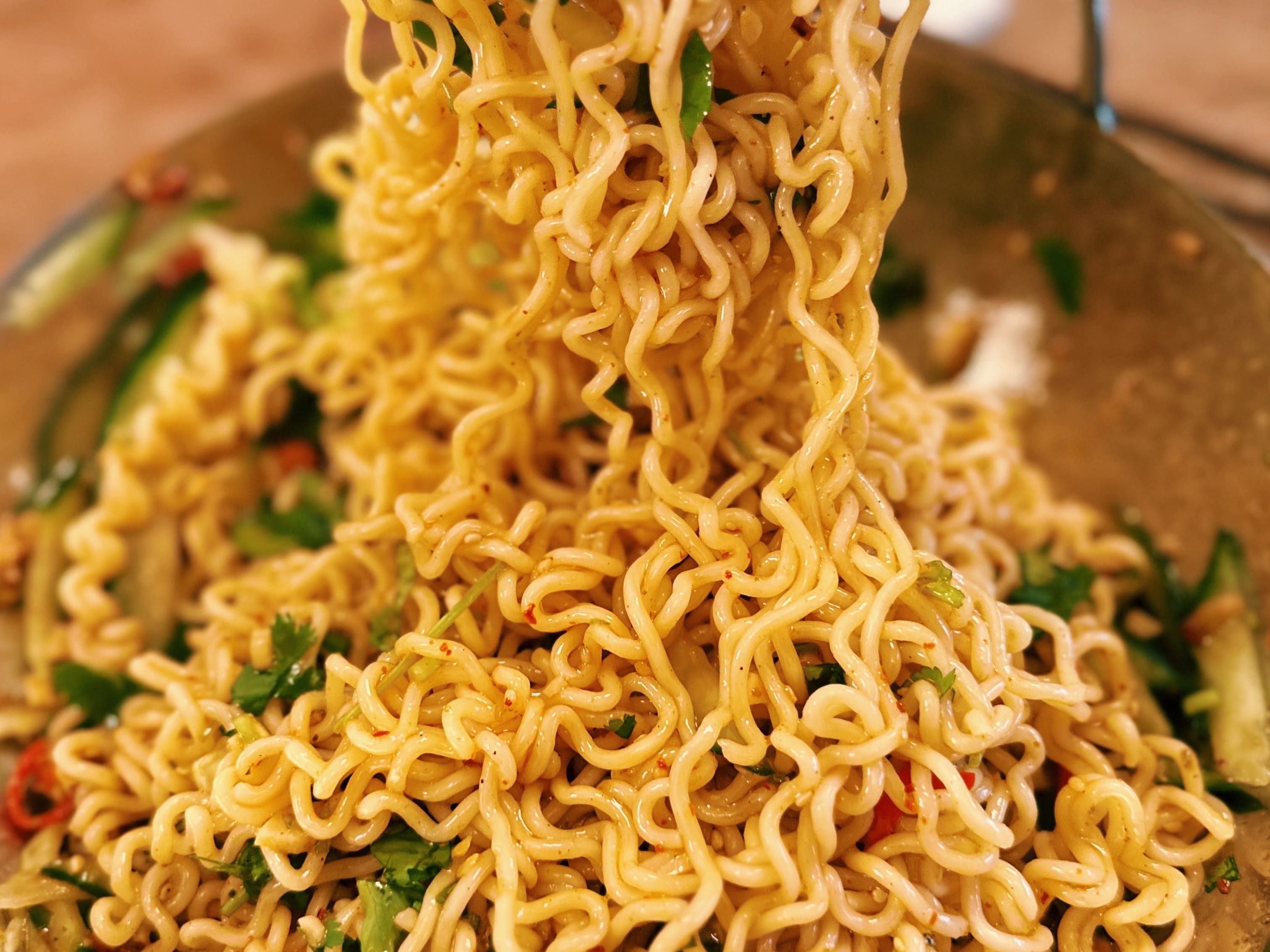 Easy Noodle Soup (10 Minutes) - Tiffy Cooks
