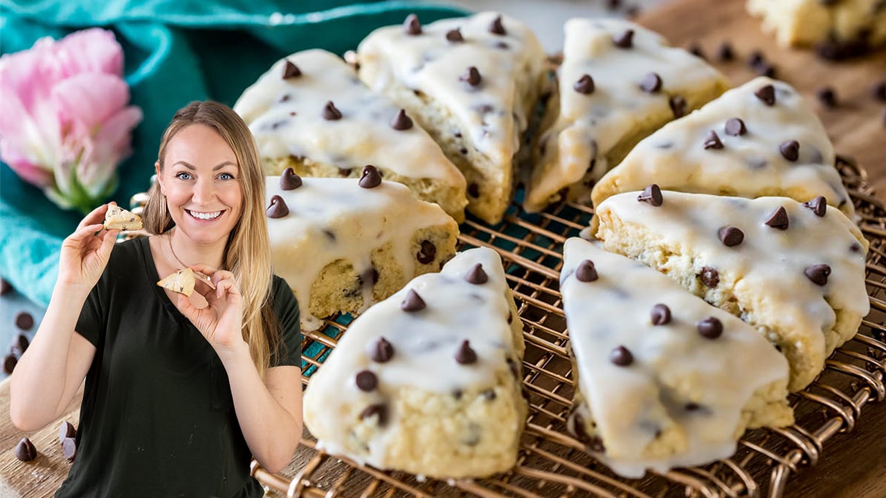 easy mini scones that are SO ADDICTIVE 🤤