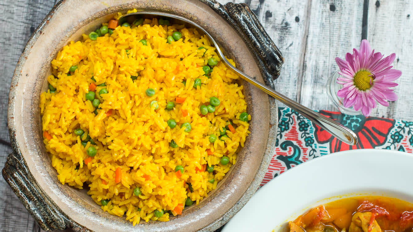 Rice Cooker Yellow Rice Recipe (Vegetarian/Vegan)