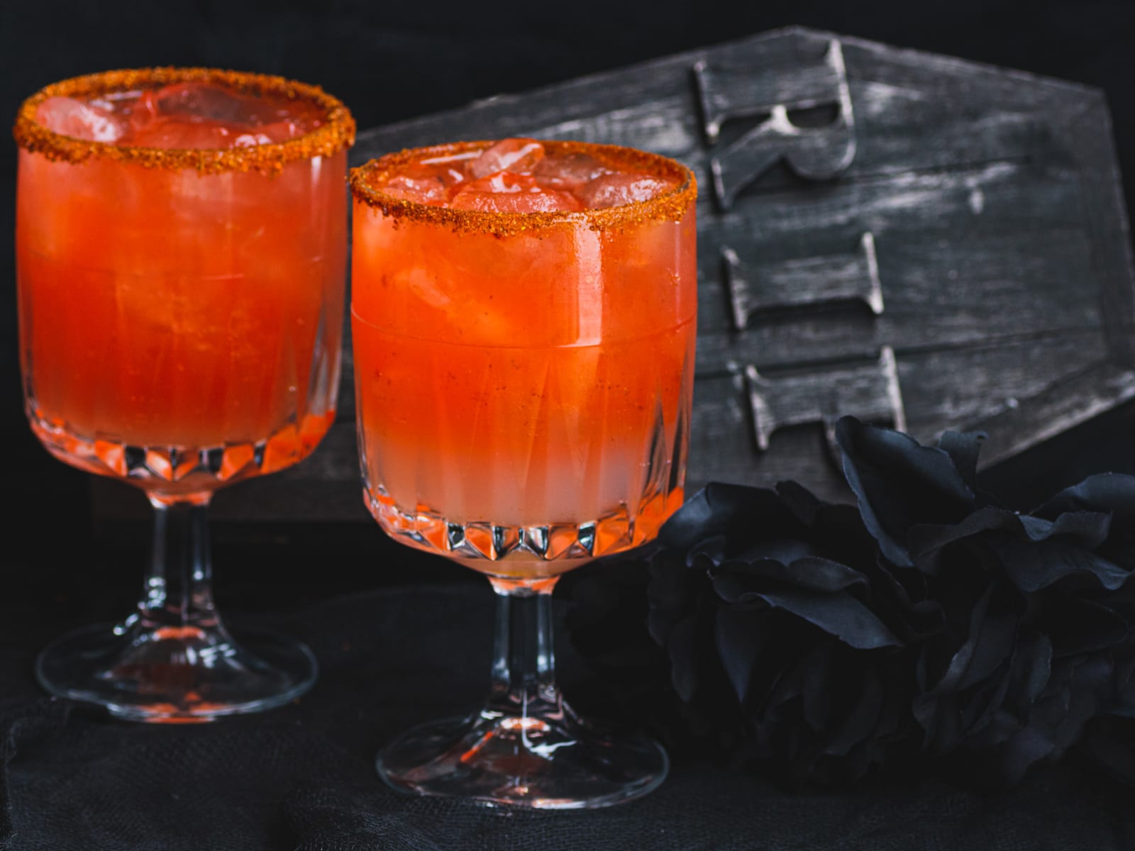 Viuda De Sanchez Recipe: Create a Fiery and Irresistible Cocktail!
