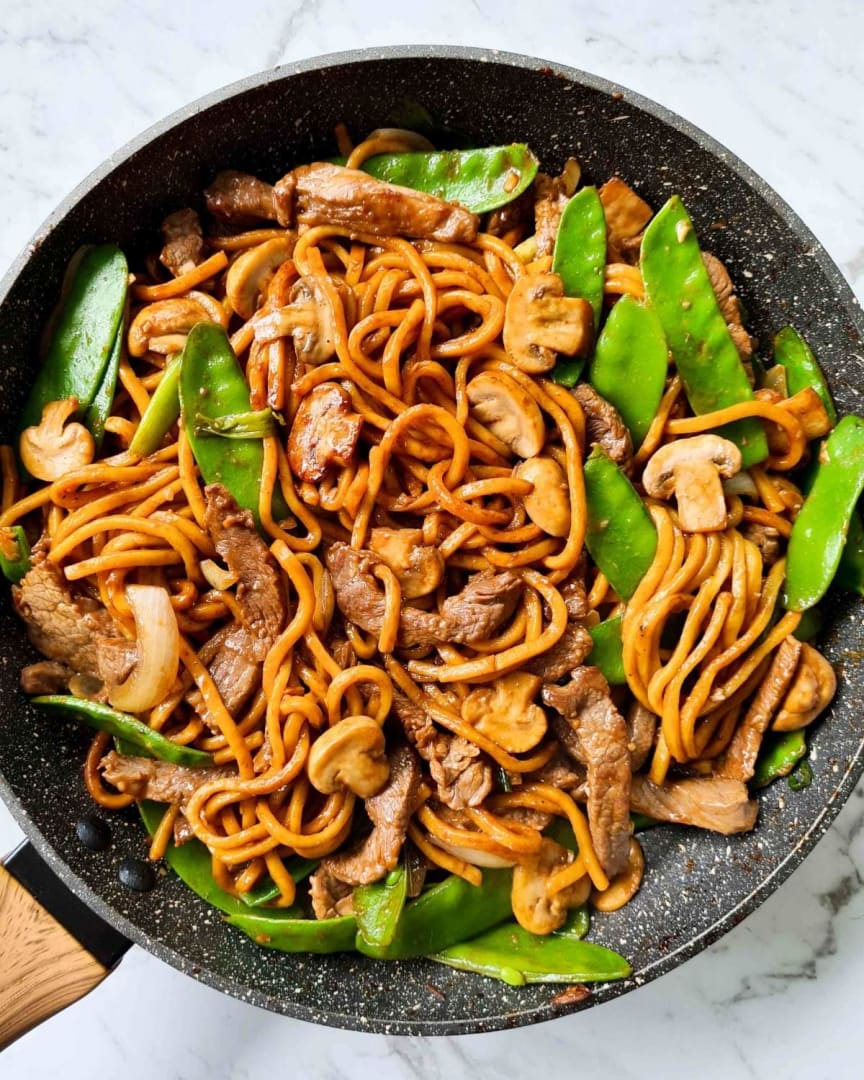 Soy Sauce Pan Fried Noodles - Casually Peckish