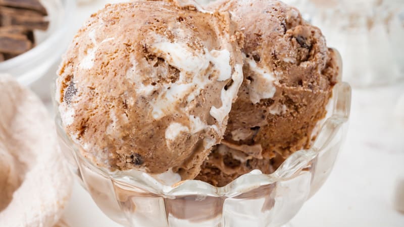 Chocolate Marshmallow Ice Cream