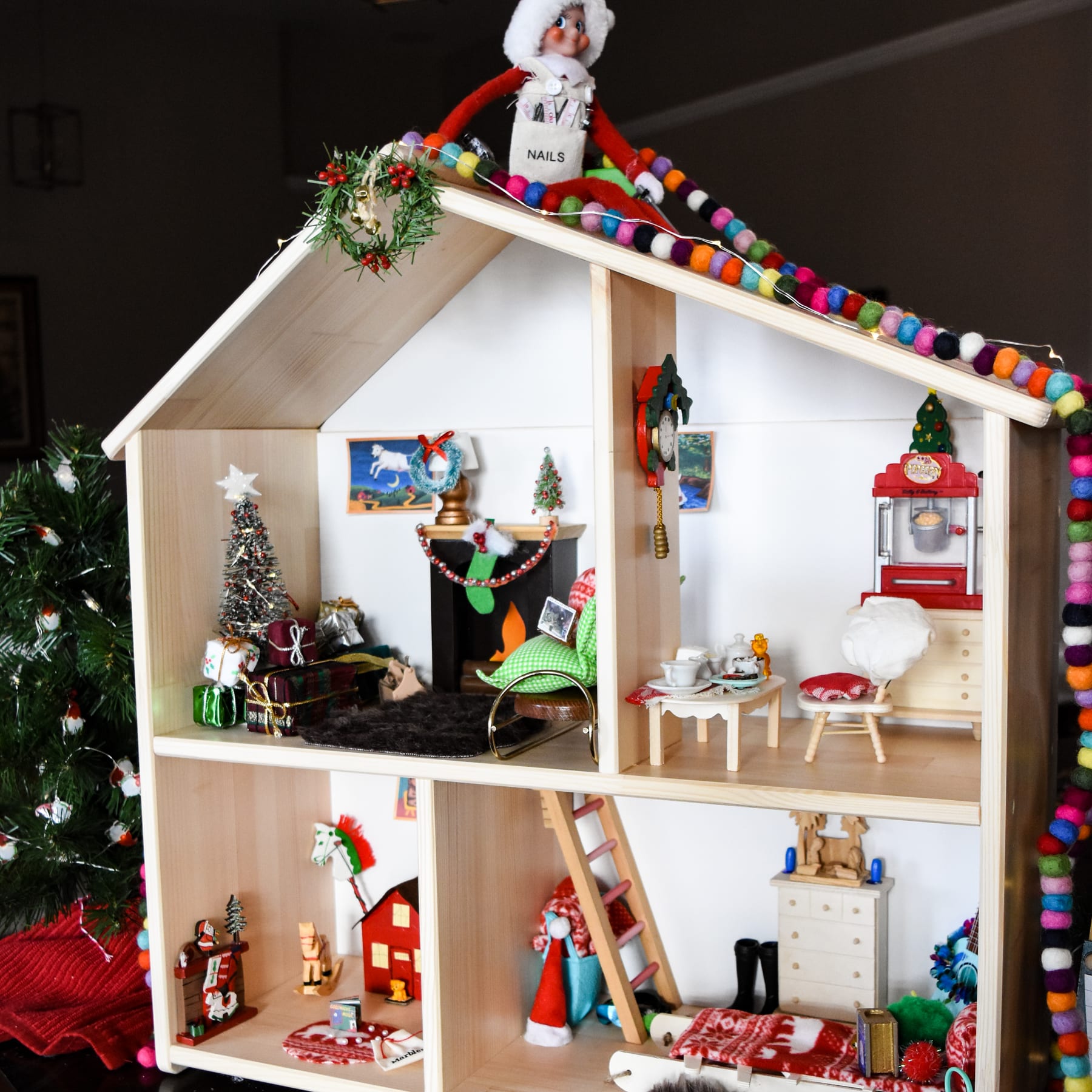 Christmas barbie house discount