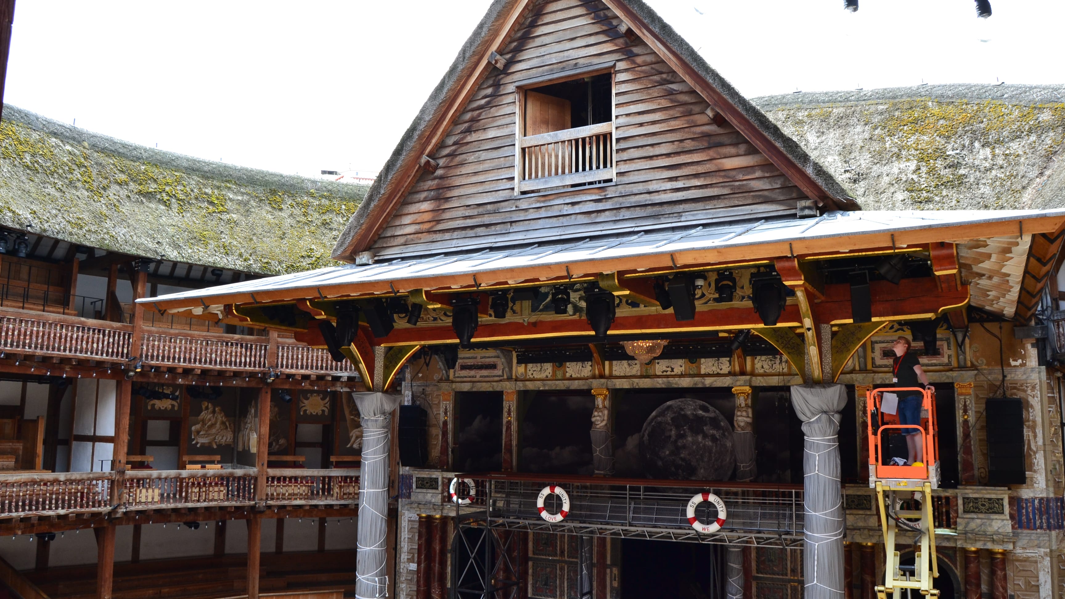 Touring Shakespeare's Globe Theatre in London