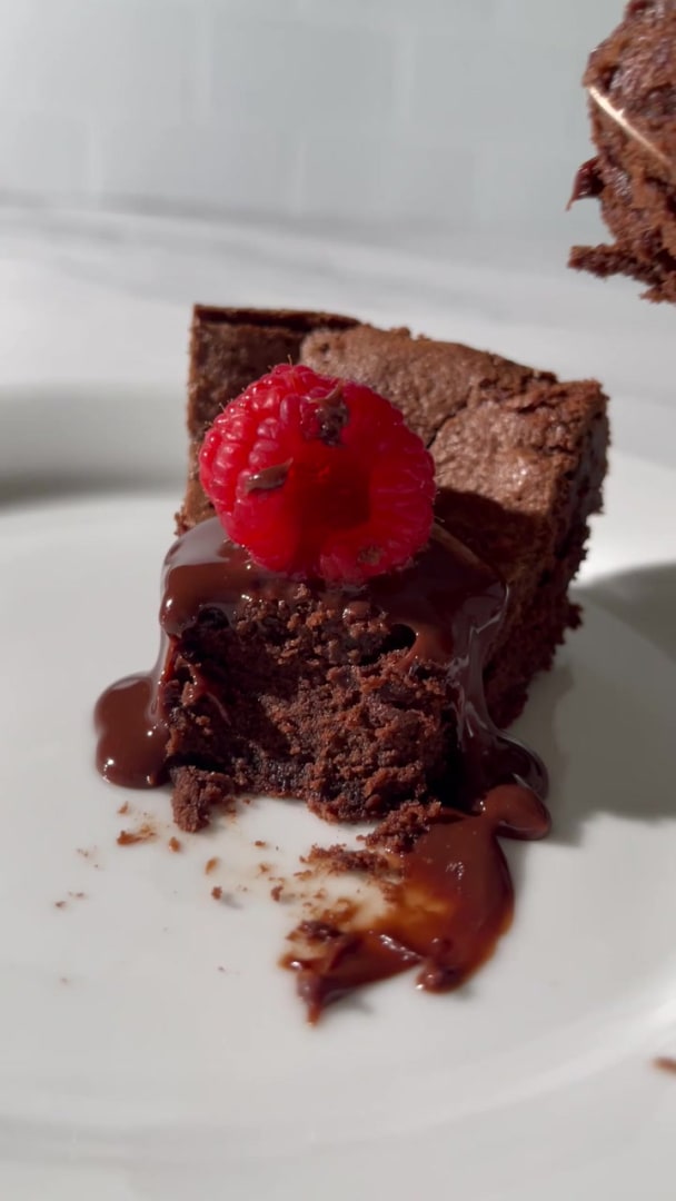 Ghirardelli Triple Chocolate Edge brownies - Kirbie's Cravings