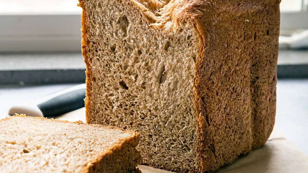 Fat-Free Whole Wheat Bread for Bread Machines