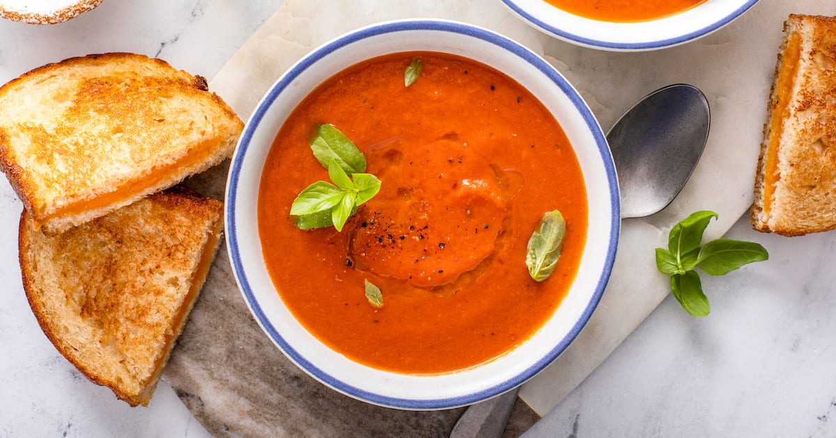 Homemade Tomato Soup (Fresh Tomatoes) {Easy & Fast} - Spend With Pennies