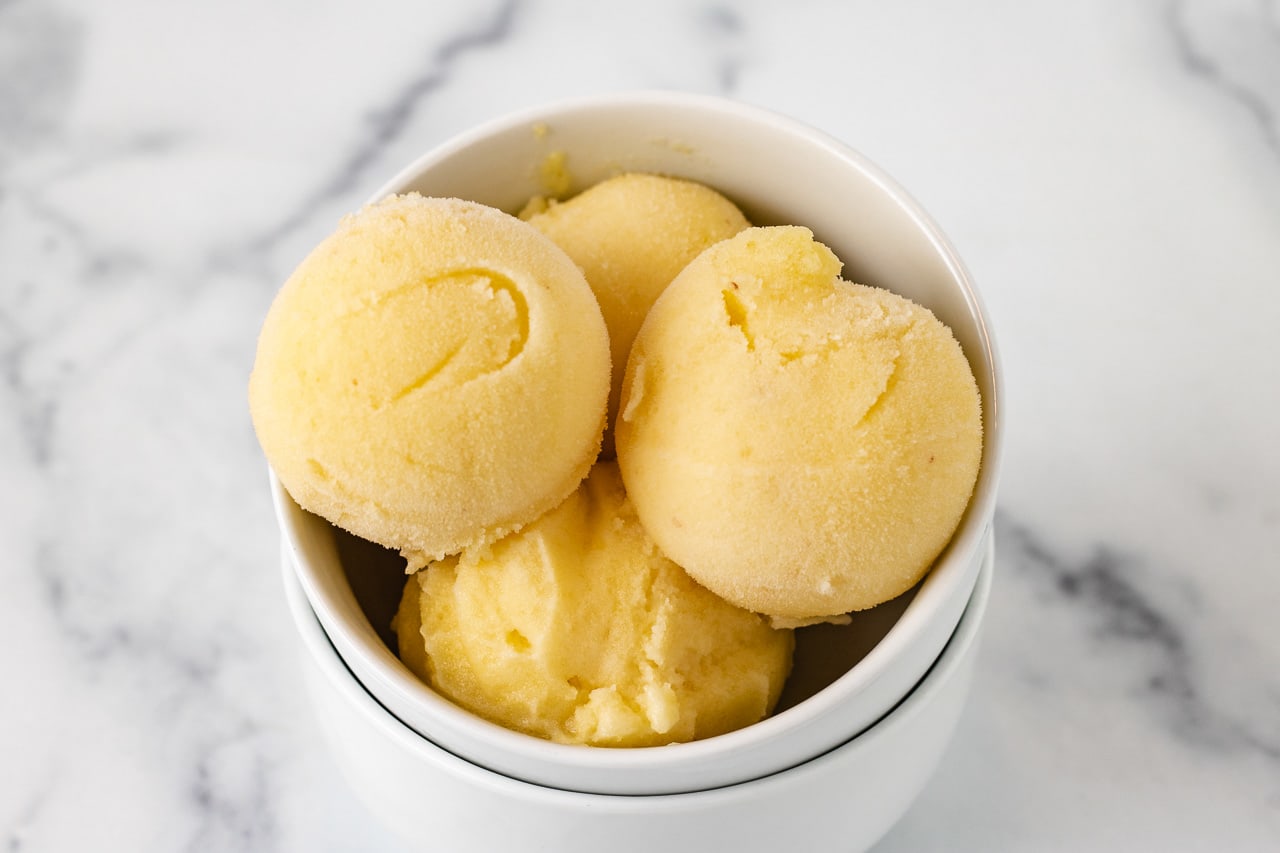 Pineapple sorbet ice shop cream maker