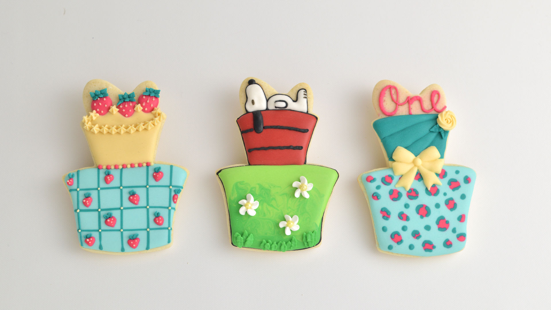 One Bowl Sponge Cake - Haniela's  Recipes, Cookie & Cake Decorating  Tutorials