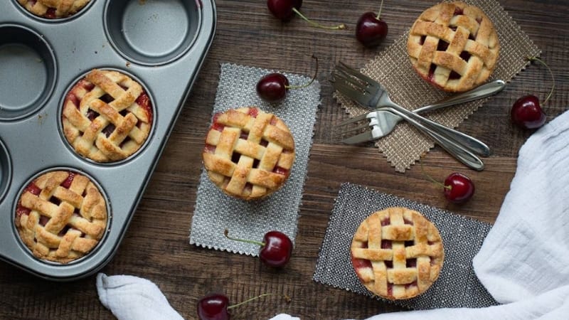 Tiny Baking Kit 🥧 Tiny Lattice Cherry Pie 