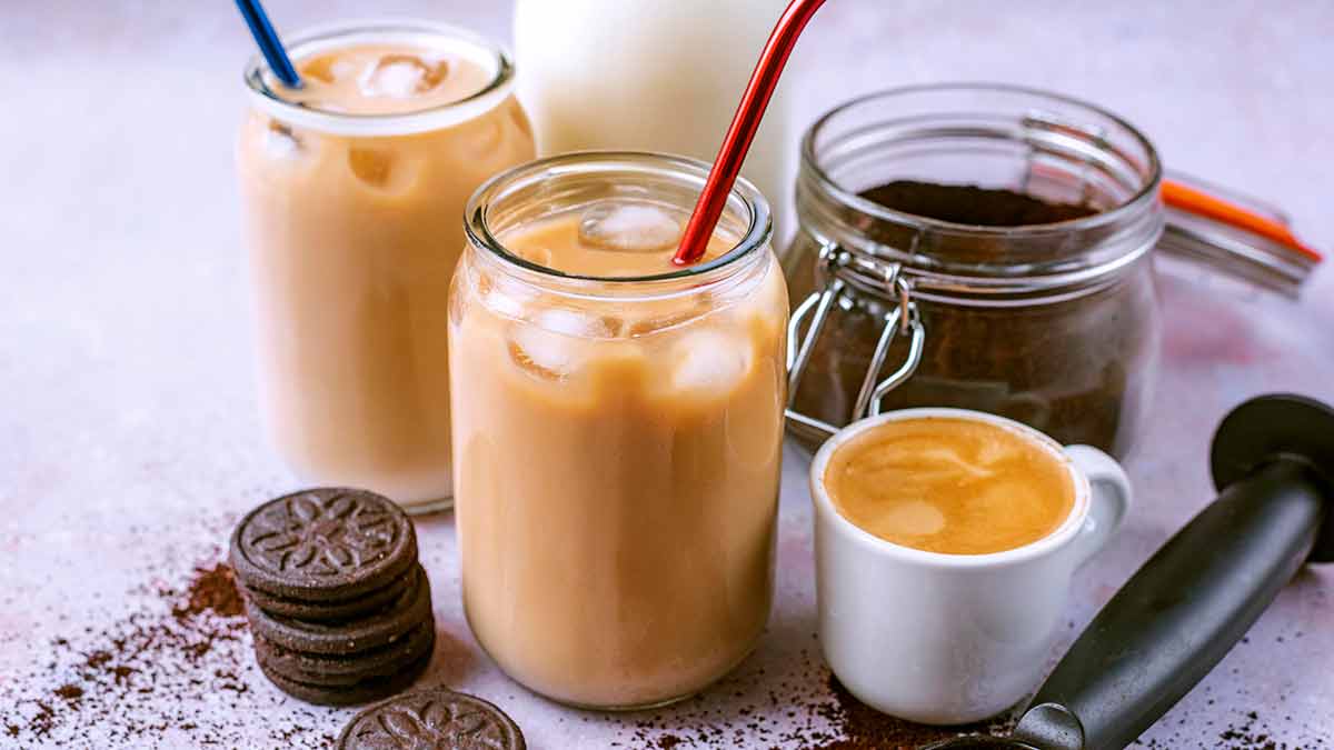 How To Make Iced Coffee At Home - Food Lovin Family