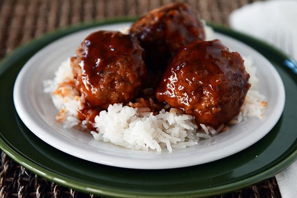 Sour Cream Sauce for Swedish Meatballs - Creations by Kara