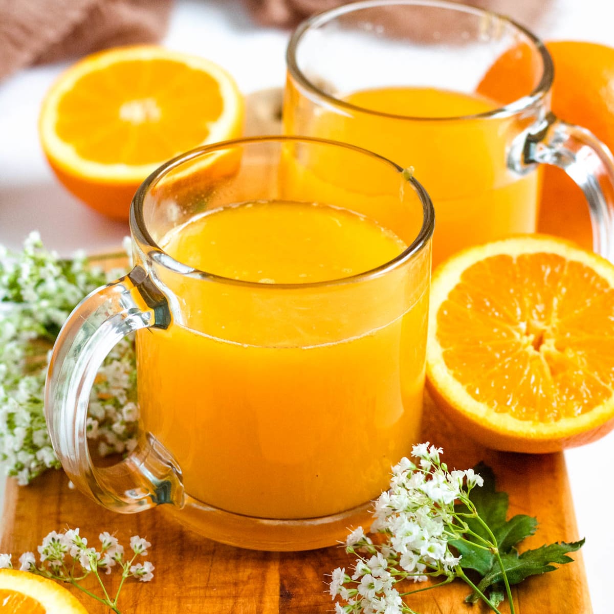Orange Juice Recipe (Easy and Homemade)