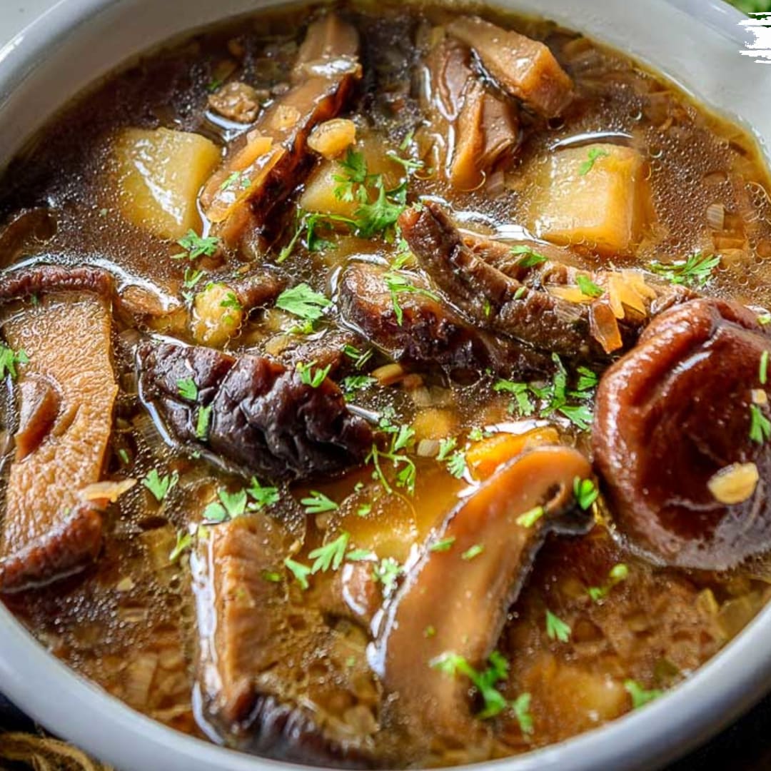 Russian Mushroom Soup Video Recipe