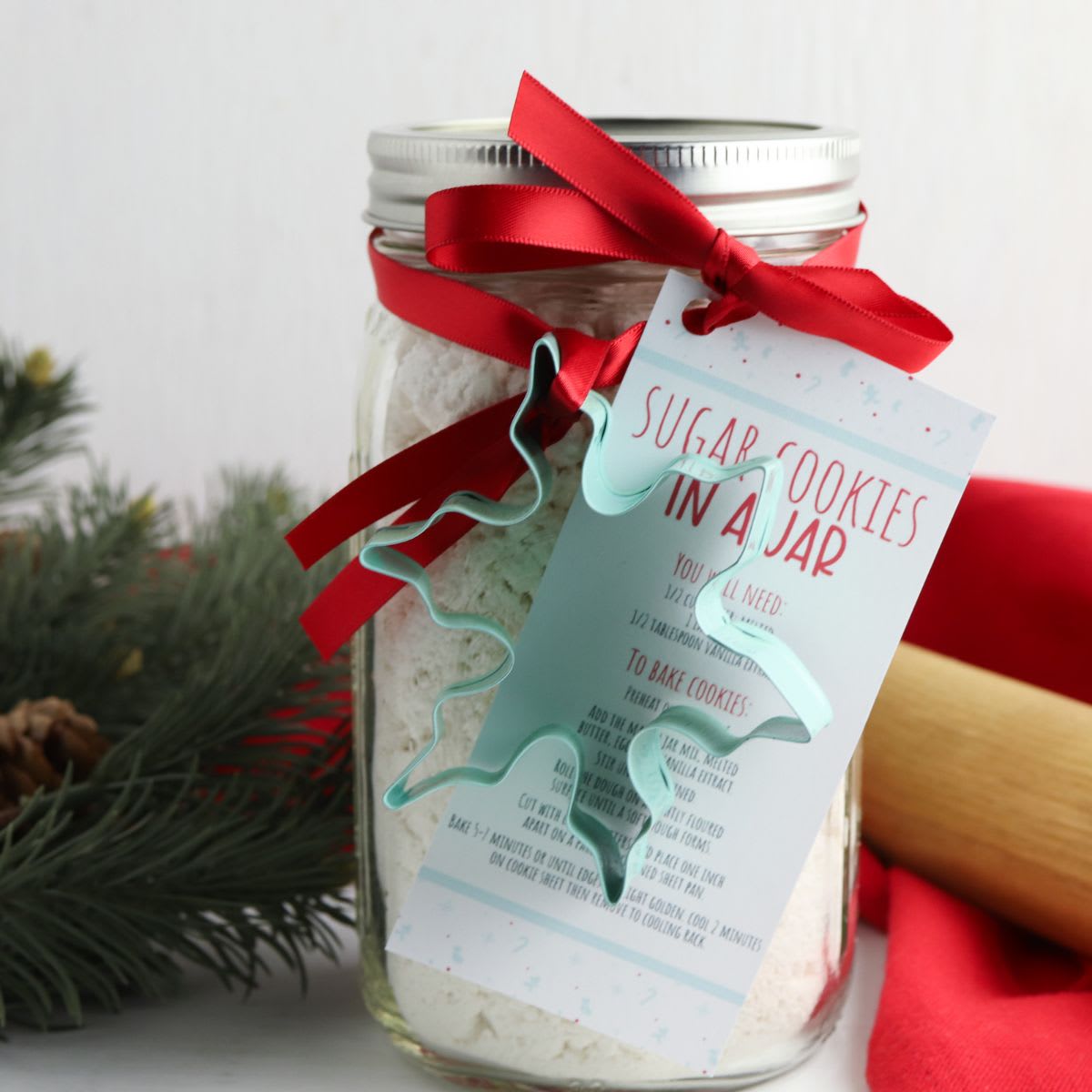 Giftable: Cookie Mix in a Jar (with Free Printable!) - Sugar Spun Run