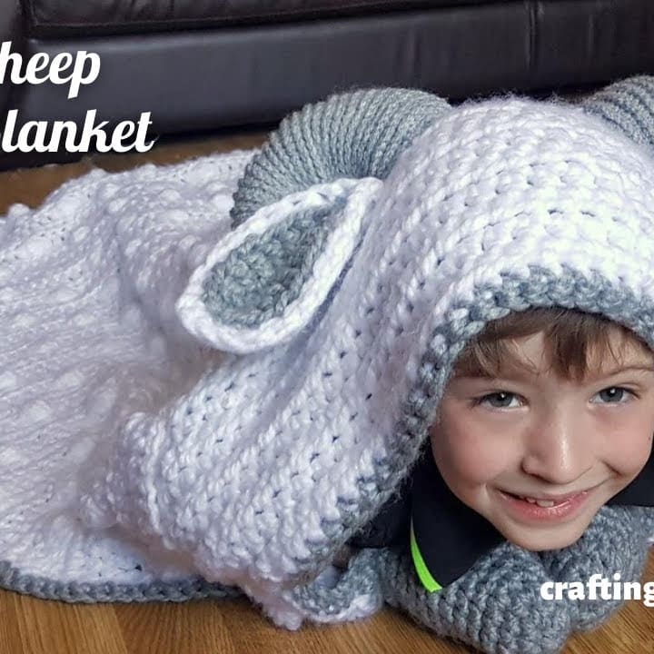 Crochet baby blanket online with hood and ears
