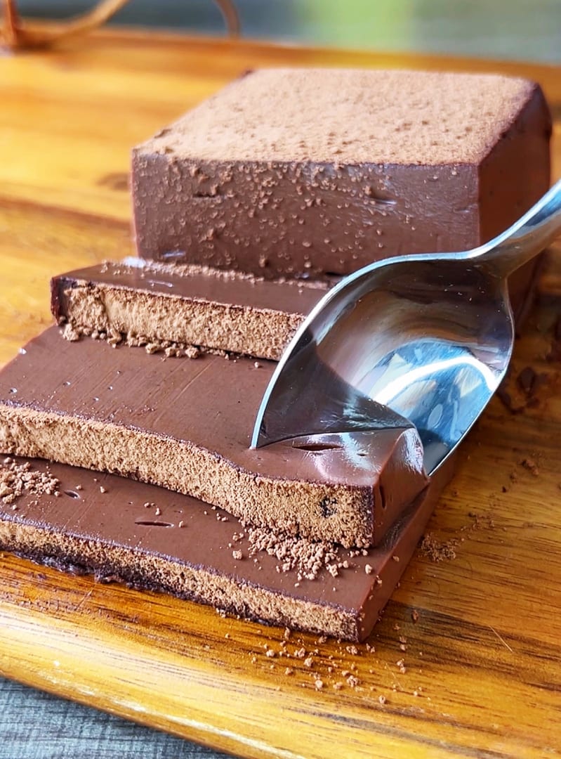 Josephine's Recipes : Chocolate Sponge Cake Recipe | Step By Step Baking  Guides
