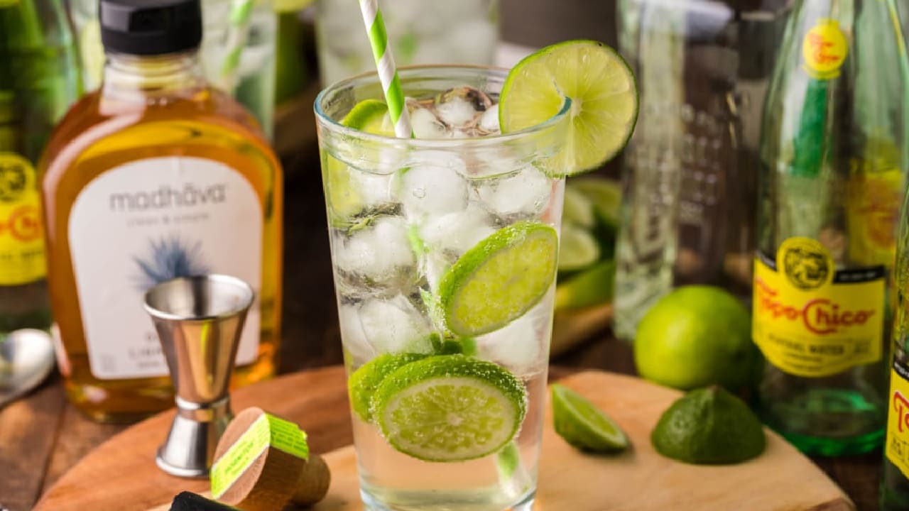 The Best Tequila Spritzer + Infused Ice Cubes For Your Tequila