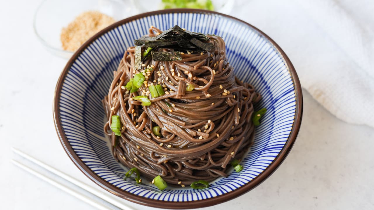 10-minute Easy Sesame Soba Noodles - Christie at Home