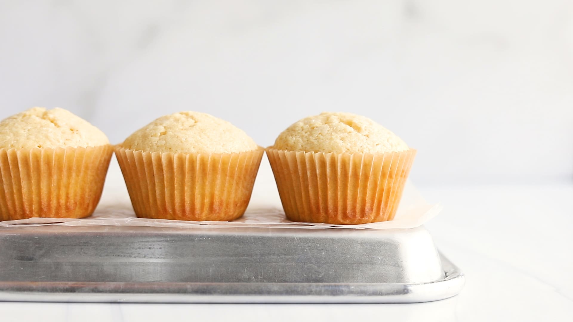 How To Make Muffins In the Air Fryer (Tips, Frequently Questions and What  Pans to Use) - Fork To Spoon