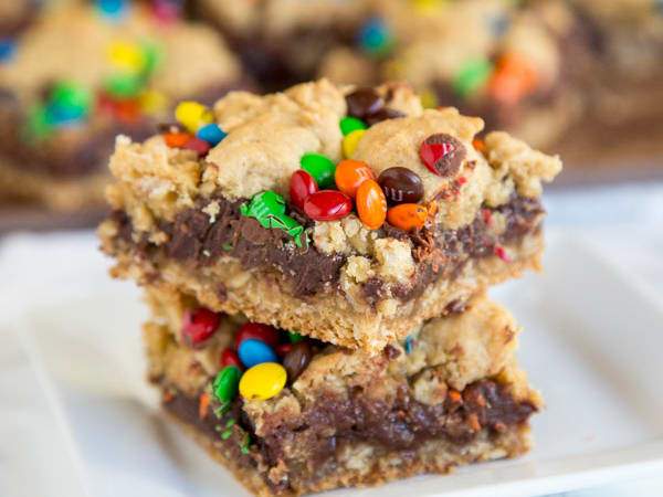 M&M Chocolate Oat Bars - Dinners, Dishes, and Desserts