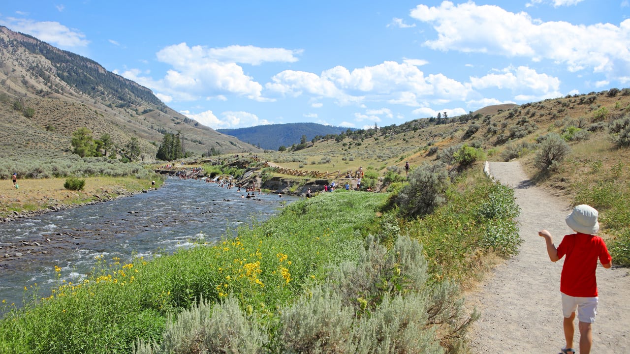 Boiling river trail store