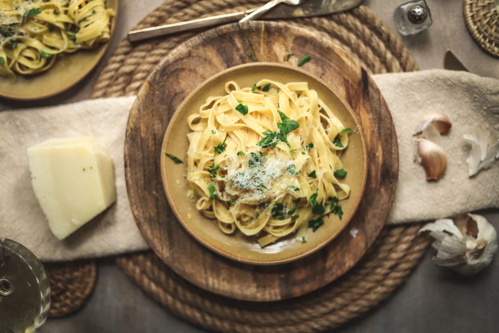 Aglio e Olio (Pasta without Sauce) - The Gourmet Bon Vivant