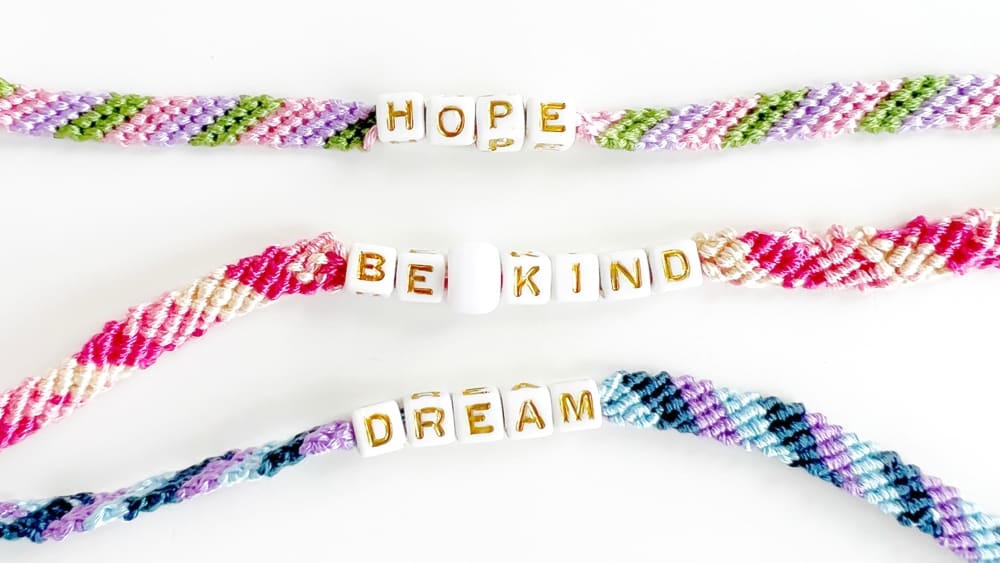How to make a Bracelet with Letter Beads 