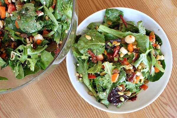 Basic Mixed Greens Salad Recipe and Nutrition - Eat This Much