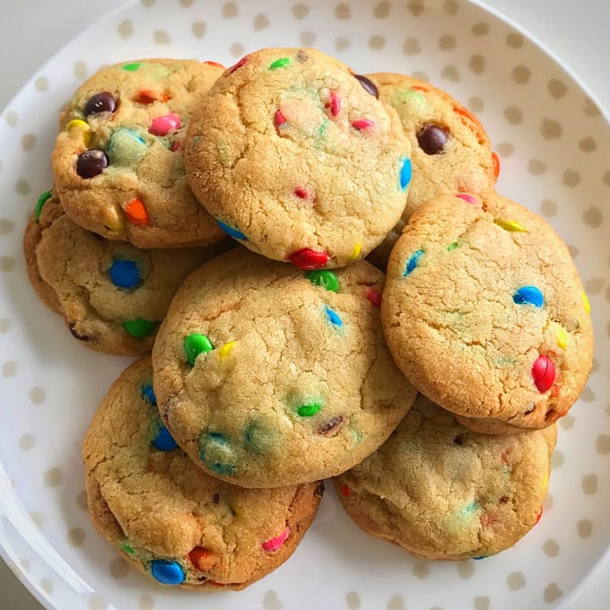 Giant Peanut Butter M and M Cookie - M and M Cookies Recipe