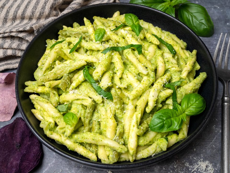 Green Pasta Sauce (Pasta Verde) – Skinny Spatula