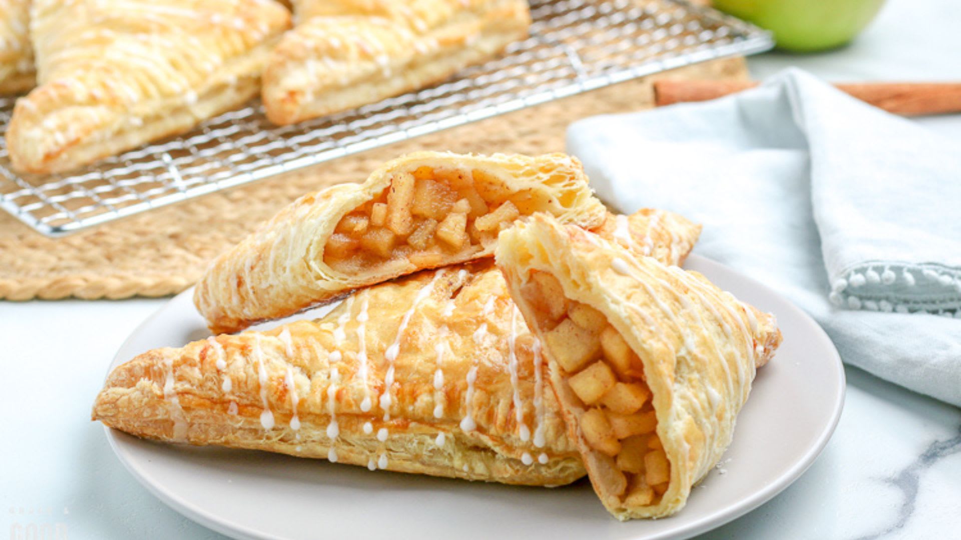 Apple Turnovers Recipe (Easy With Puff Pastry)