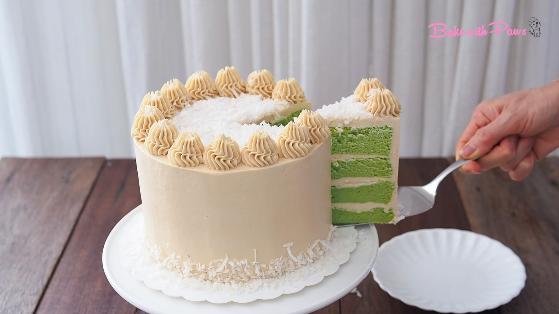 131 Pandan Cake Stock Photos, High-Res Pictures, and Images - Getty Images