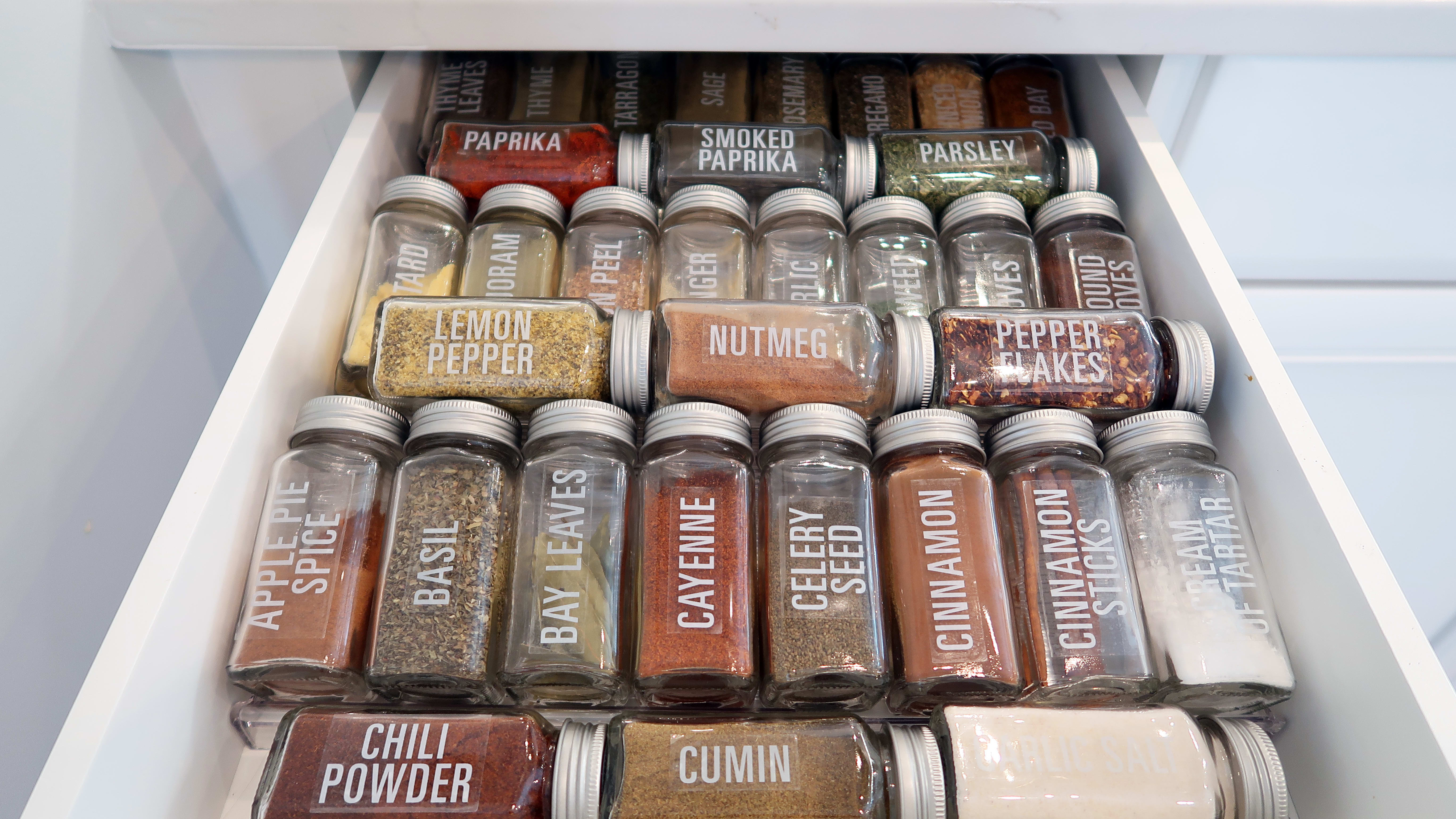 Organize spices by type 2025