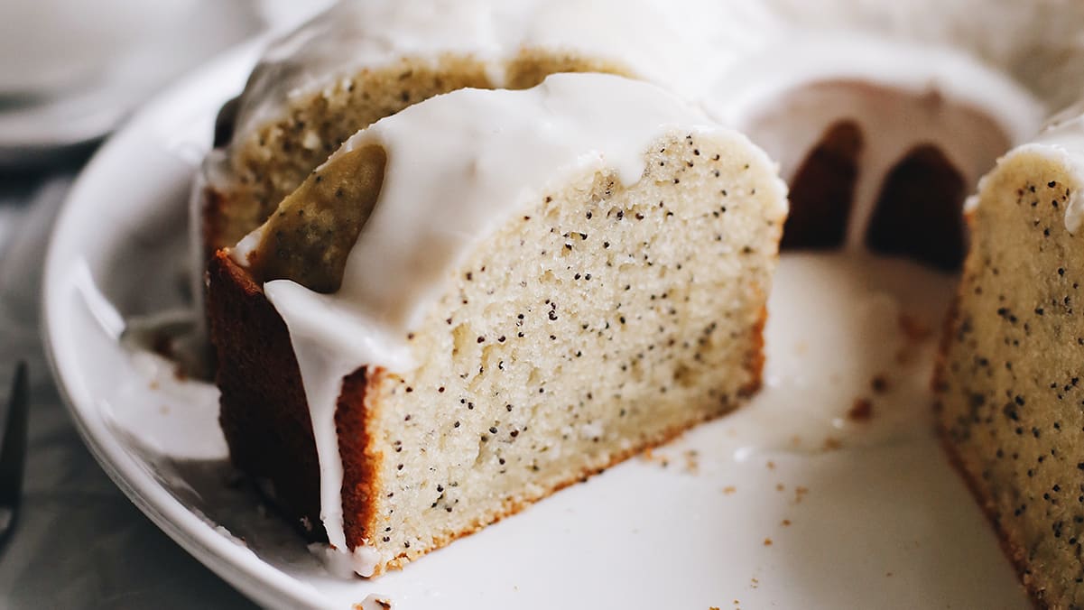 Poppy Seed Buttermilk Bundt® Cake Recipe