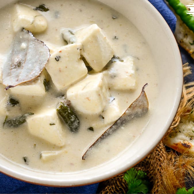 White gravy hot sale paneer