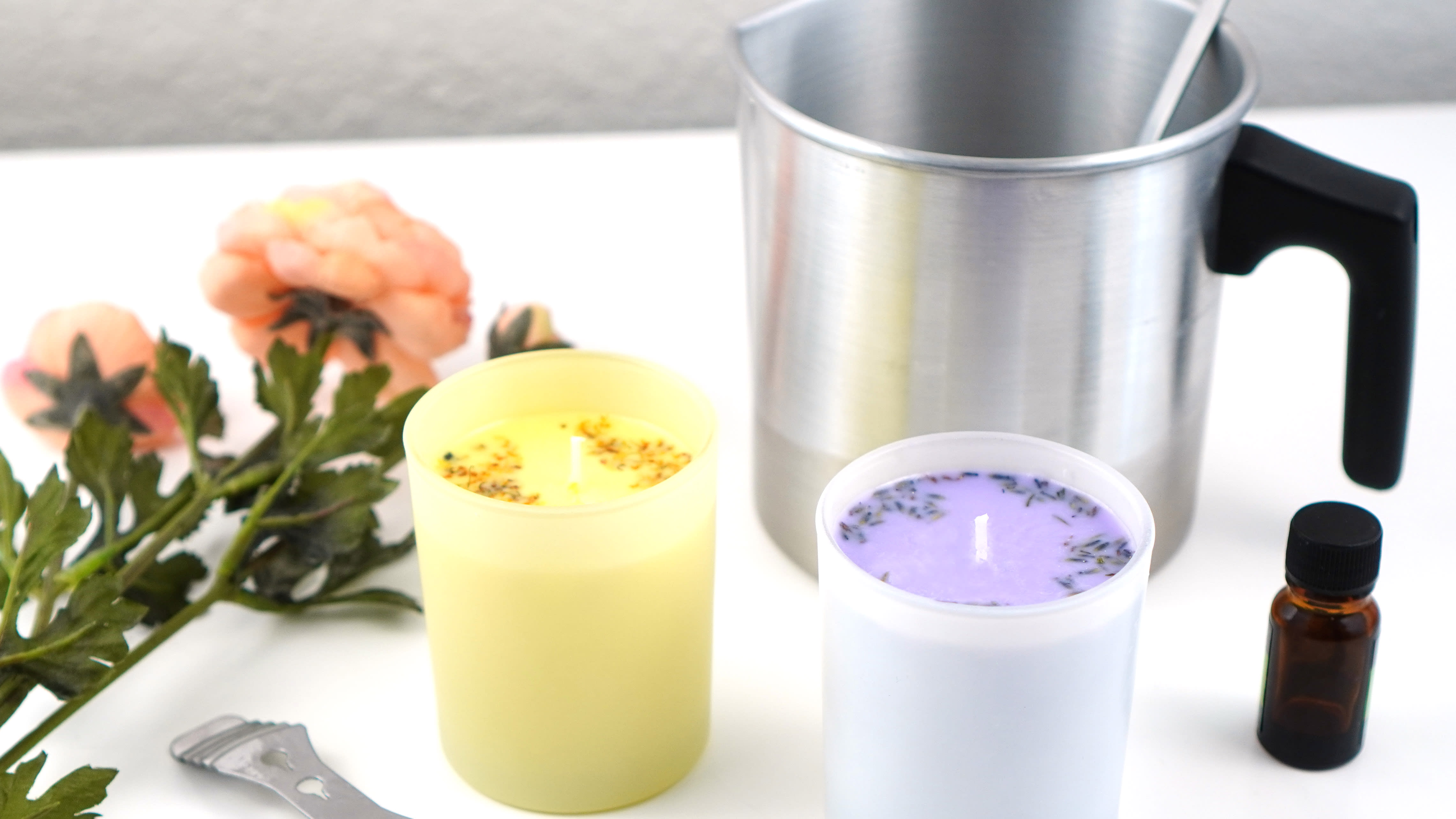 3 Best Ways To Melt Wax For Candle Making - Easy DIY Recipes – VedaOils