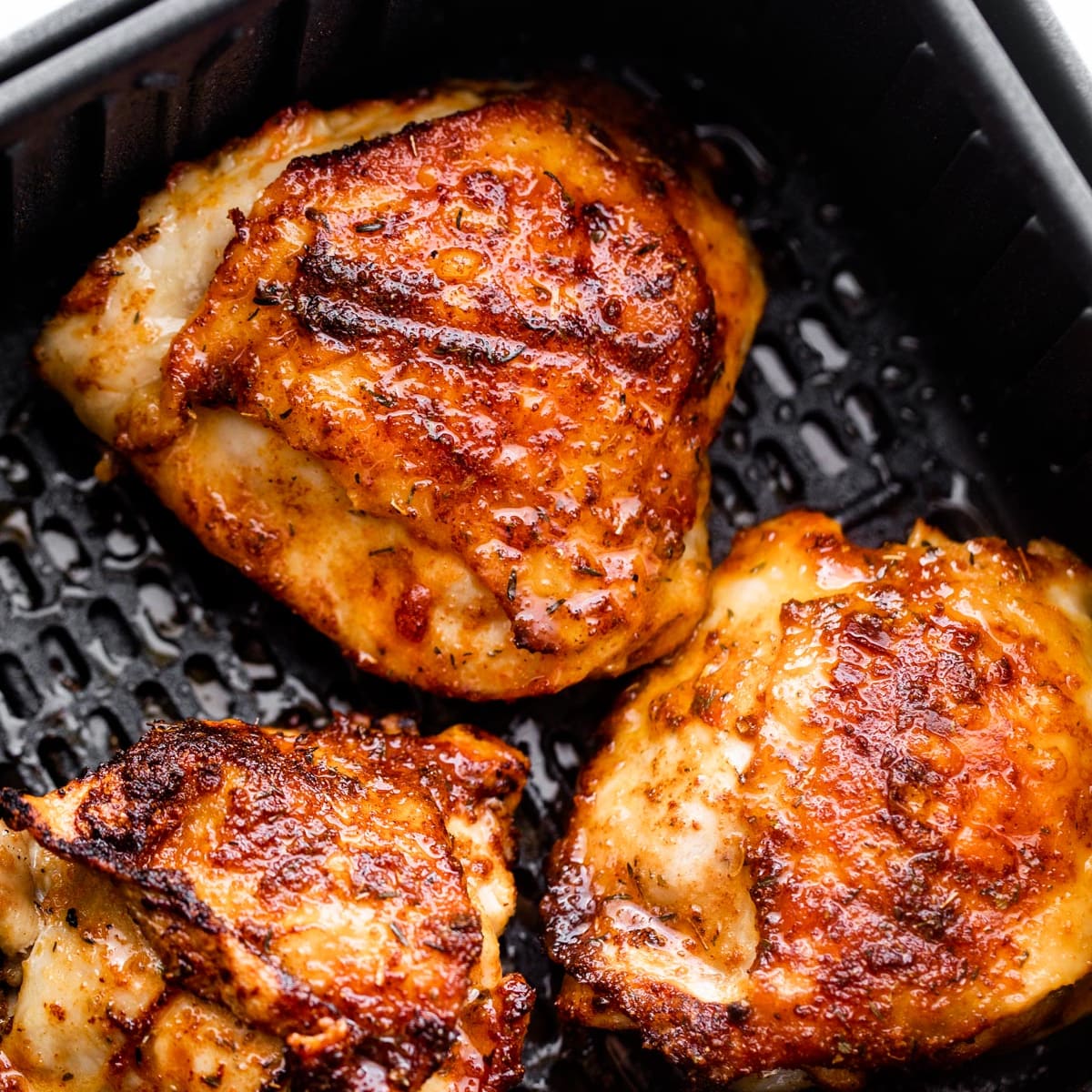 30 Minute Dinners: The Best Crispy Air-Fryer Chicken Thighs