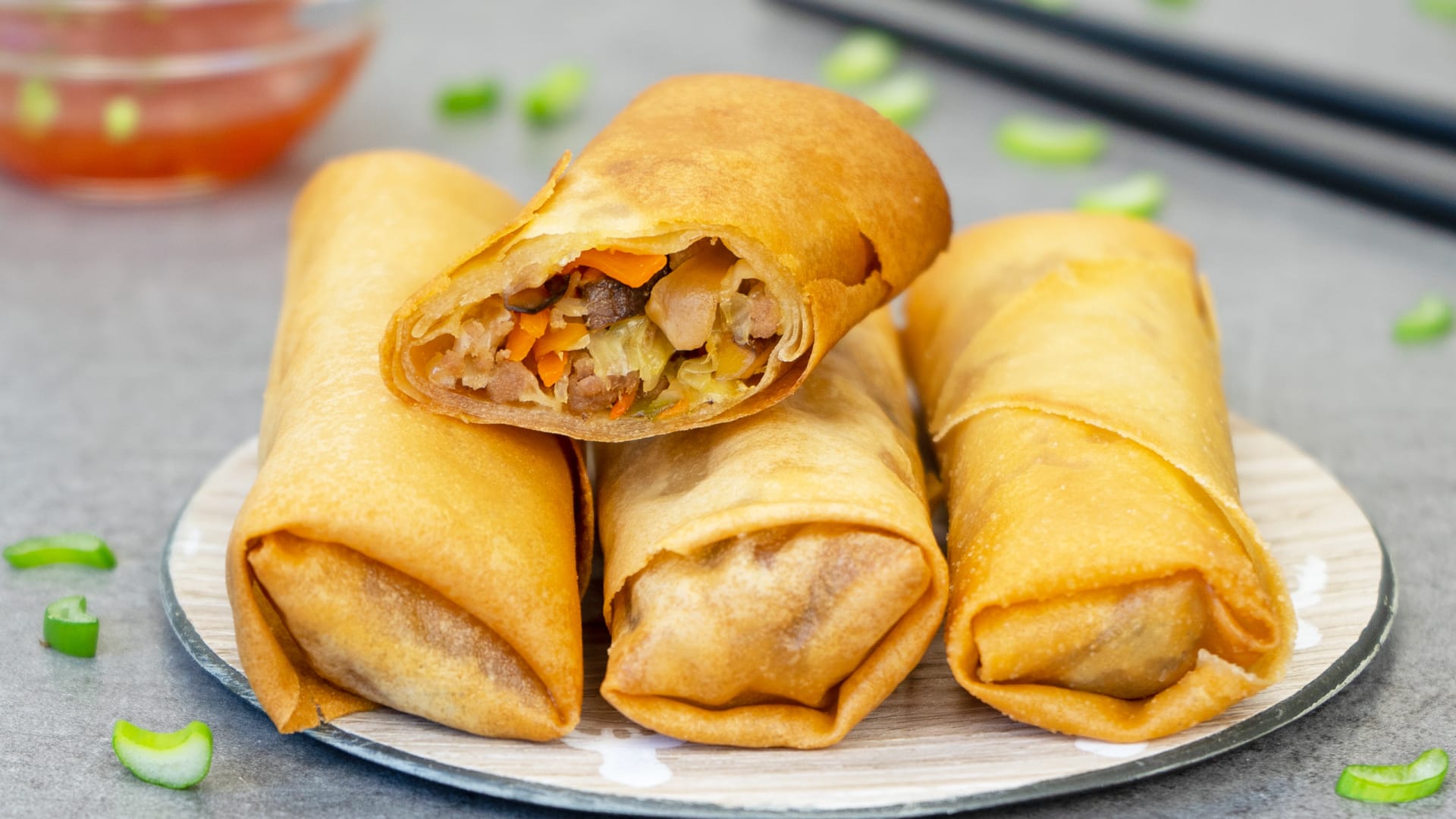 Crispy Chinese Spring Rolls - El Mundo Eats