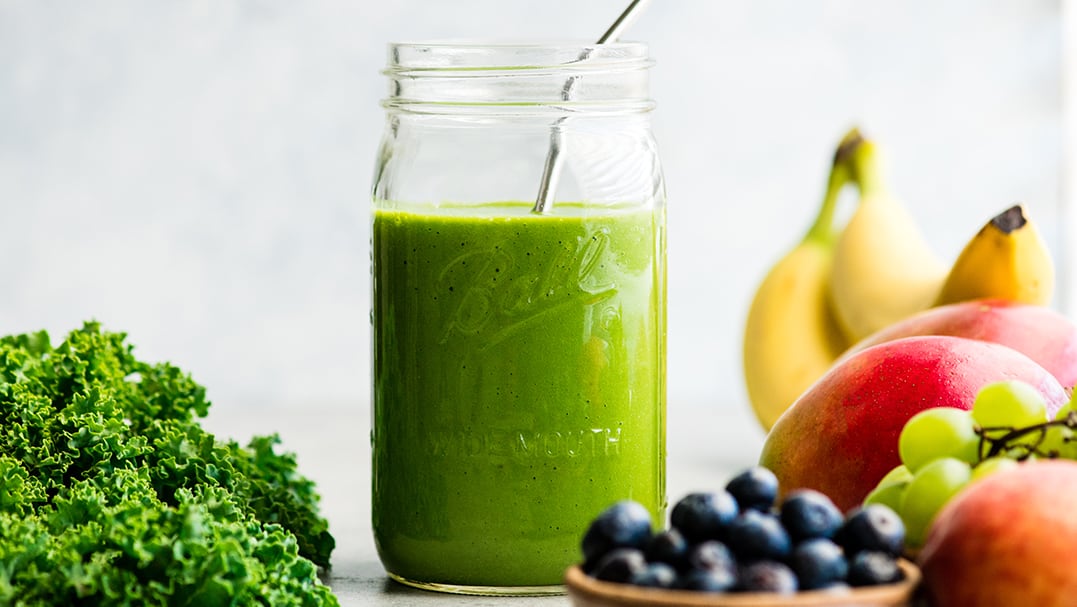 14 Deliciously Healthy Green Smoothie Recipes